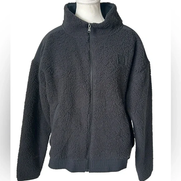 Under Armour Black Loose Sherpa Fleece Full Zip Jacket - Picture 1 of 9
